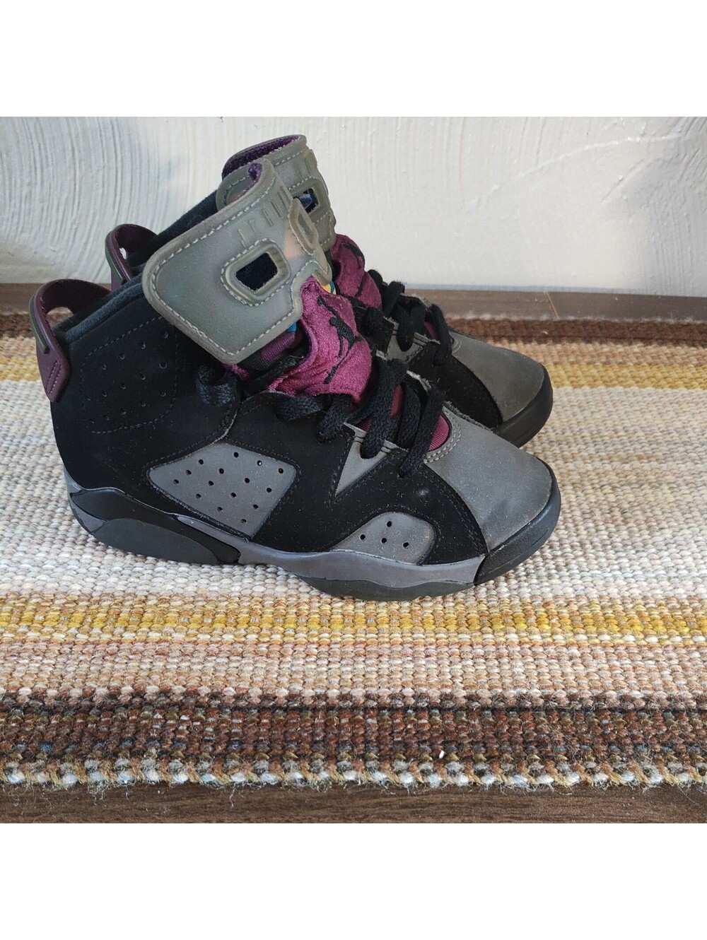 Preowned OG All Air Jordan 6 Bordeaux Men's Sneakers size 11 kids